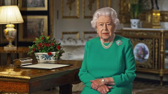 La Regina Elisabetta conclude il suo discorso con una canzone di speranza