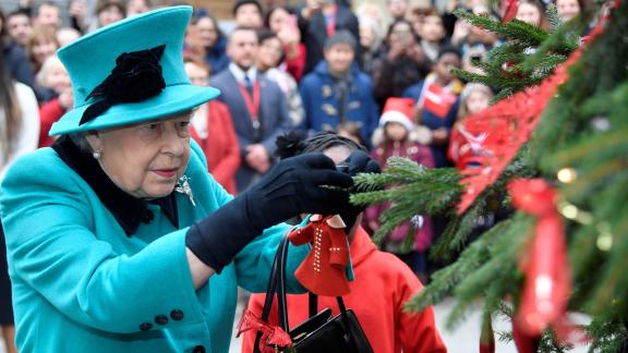 Il Natale della Regina Elisabetta sarà senza Meghan