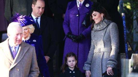 Meghan ed Harry in Canada, Kate e William separati in casa. Ecco come hanno passato il Natale i Reali inglesi