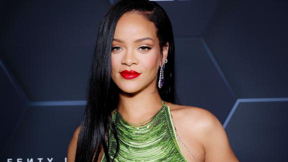 Rihanna buon compleanno