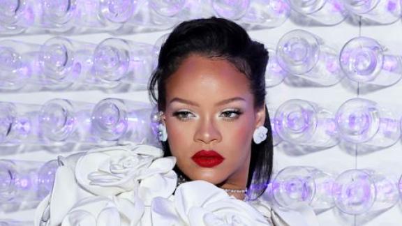 Rihanna mamma ancora una volta