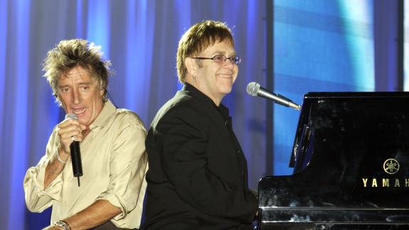 Elton John e quella volta che Rod Stewart gli regalò un frigorifero