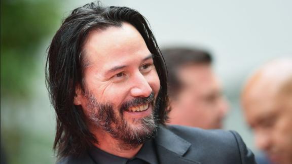 Keanu Reeves  fa quasi svenire un cuoco: le foto