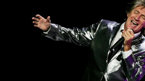 Rod Stewart dà una svolta alla sua carriera