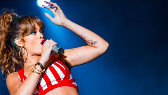 Rihanna pubblica finalmente una nuova canzone