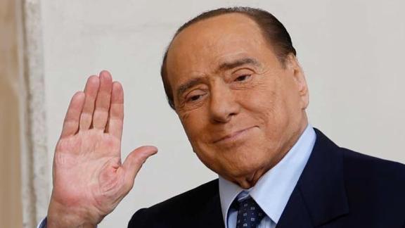 E' morto Silvio Berlusconi
