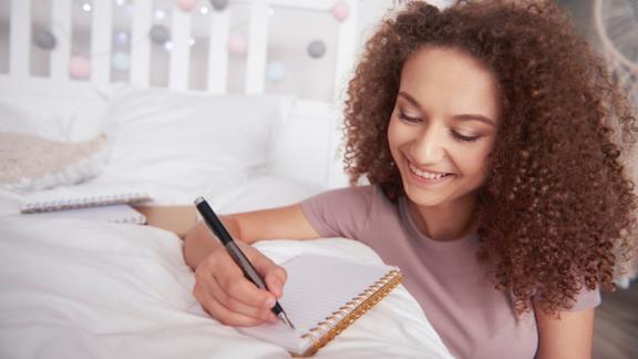 Scrivere a mano è un toccasana per la mente: ecco perché
