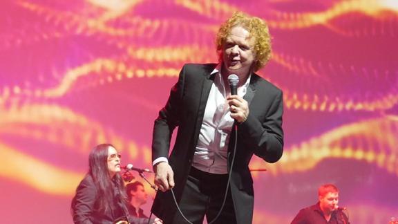 I Simply Red suonano per il Royal Hospital Chelsea