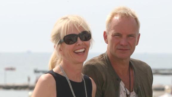 Sting condivide il bellissimo video delle vacanze