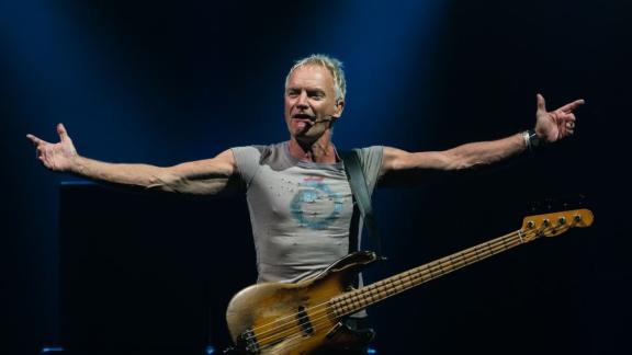 Sting: lo show nel carcere di Secondigliano. Le foto più belle