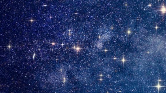 Un italiano scopre misteriosi segnali nello spazio: è il rumore delle stelle