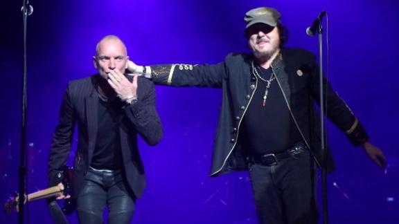 All'improvviso "Fields of Gold" in italiano: Sting e Zucchero insieme per un duetto che emoziona