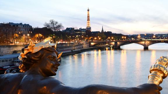 50 milioni di euro per oltre diecimila tonnellate di ferro: e la Tour Eiffel si fa d'oro