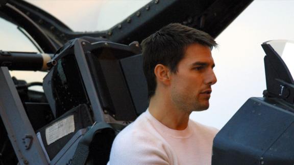 Tom Cruise alla guida di un P-51 Mustang