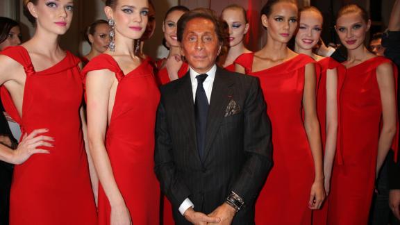Valentino: compleanno nel segno dello stile. E della beneficenza
