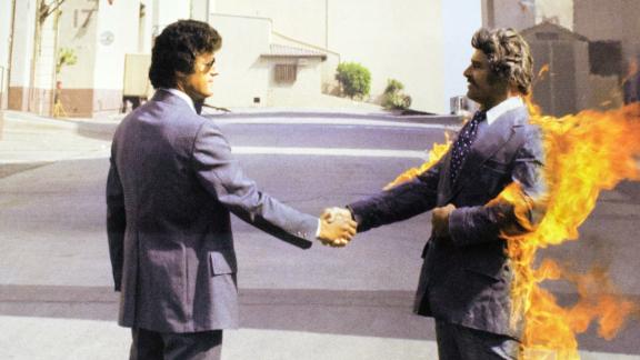 Wish You Were Here: la storia della celebre copertina