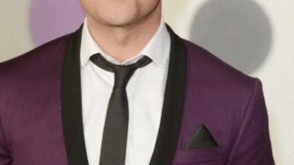 Robbie Williams: fingo di essere gay