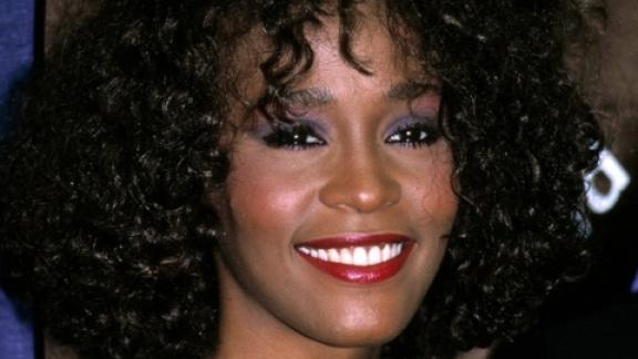 Whitney Houston interpretata da Yaya DaCosta nel film sulla sua vita