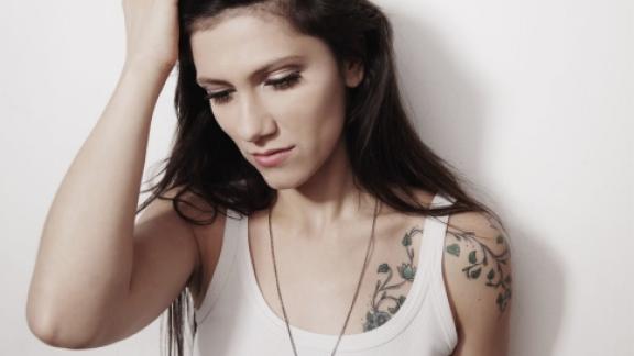 Elisa: tre inediti e due cover per la de luxe edition del suo cd