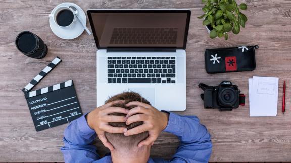 Combatti così il mal di testa a lavoro!