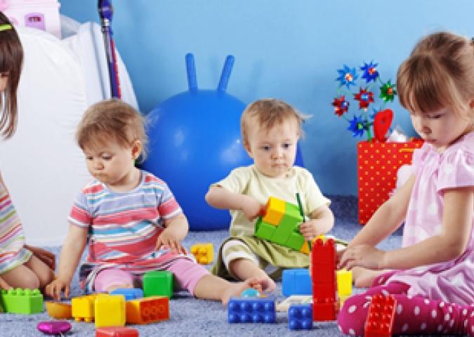 GIOVANNI MALAGUTTI Ideatore del Festival Internazionale per i diritti dei bambini, il diritto di giocare per tutti i bambini