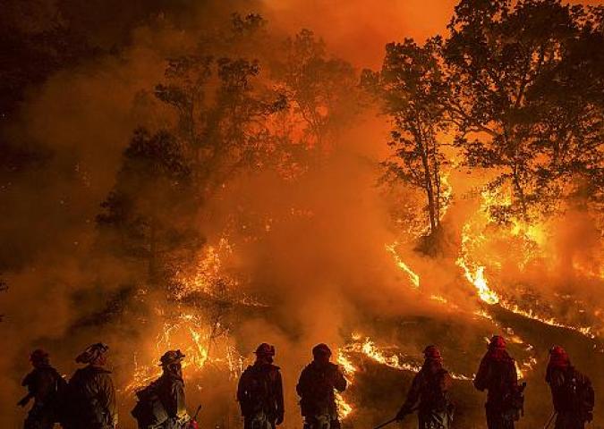 GUIDO OLIMPIO Inviato del Corriere della Sera da Washington, emergenza incendi in California: 20 mila sfollati 