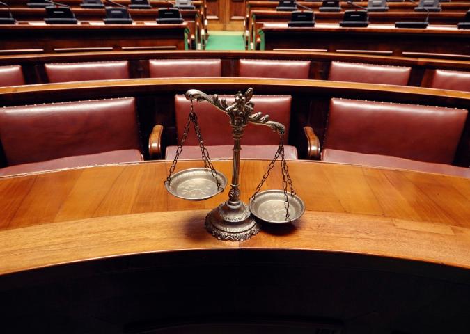 ANDREA PEZZOTTA Avvocato penalista, come si può andare ad assistere ad un processo?  