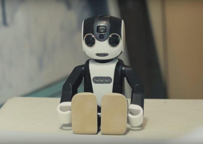 STEFANO ANDREOLI, il “Robot-phone” che promette di interpretare le emozioni  