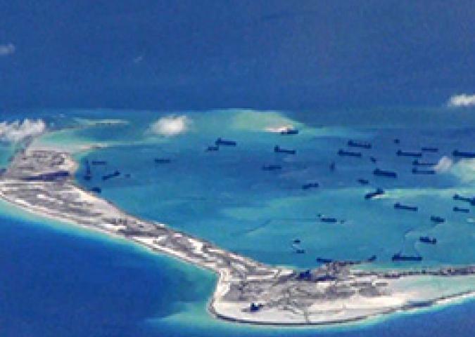 GUIDO OLIMPIO Inviato del Corriere della Sera da Washington, la Marina degli Stati Uniti sfida la Cina intorno alle isole artificiali 