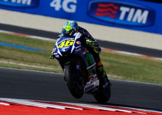 CESARE SALUCCI Presidente del fan club di Valentino Rossi, l’atmosfera e i primi risultati a Valencia