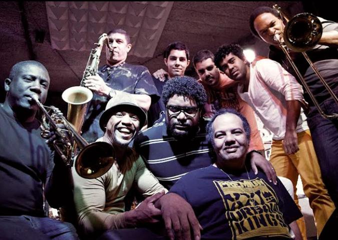 BANDA BLACK RIO