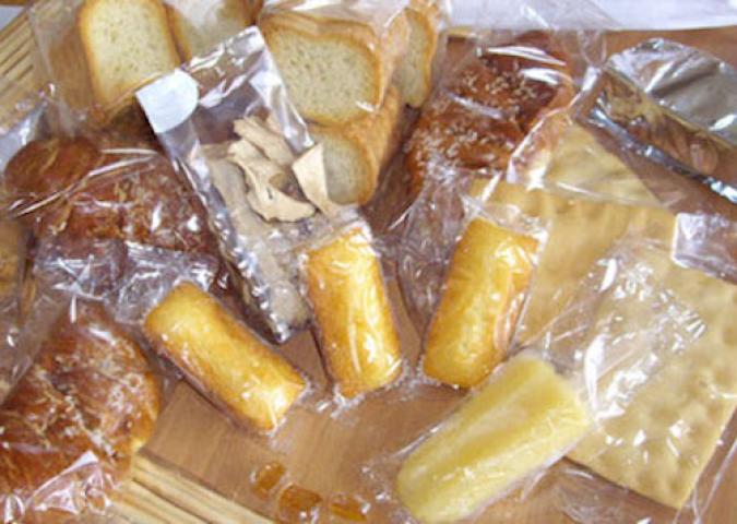 SABRINA BARBIERI Vice Direttore del settimanale Starbene, i M.O.C.A. (Materiali e Oggetti a contatto con gli alimenti)