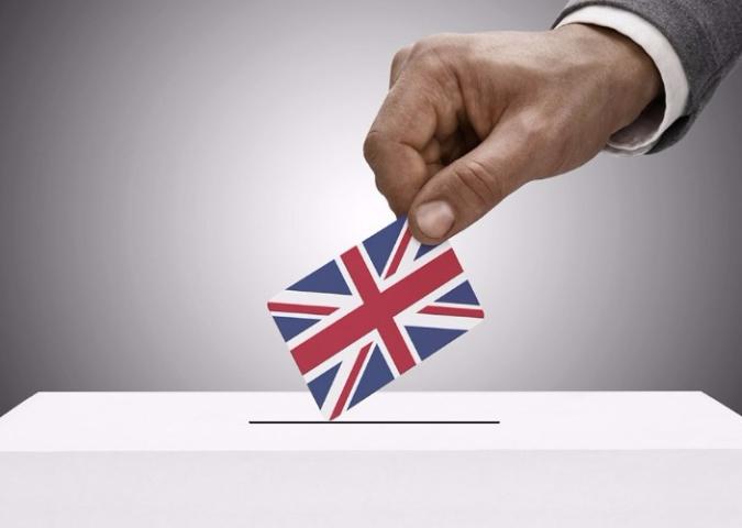 VINCENZO SCARPETTA Analista politico Centro studi Open Europe di Londra, il Referendum Brexit: la posta in palio, le ragioni di chi vuole Londra fuori dalla Ue e di chi invece è contrario