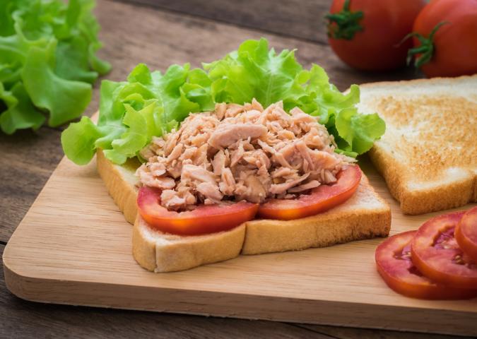 DOTT.SSA DEBORA RASIO, cosa mangiare d’estate?