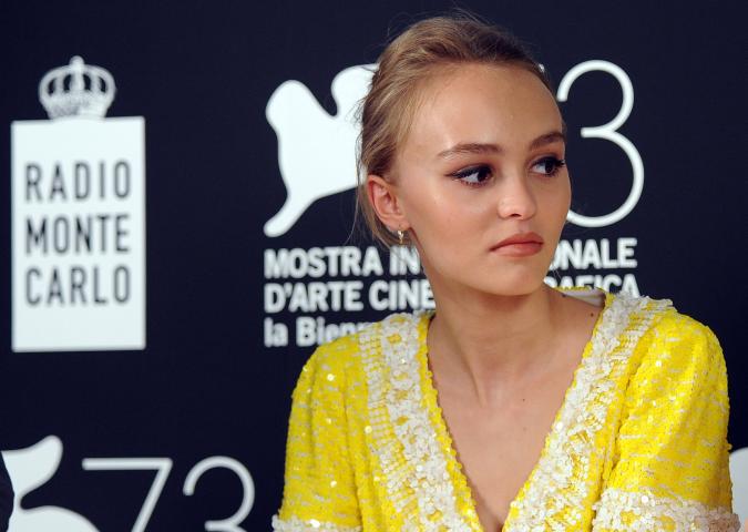 PIERPAOLO LA ROSA dalla 73° Mostra del Cinema di Venezia, il film “Planetarium” e intervista a VALENTINA LODOVINI