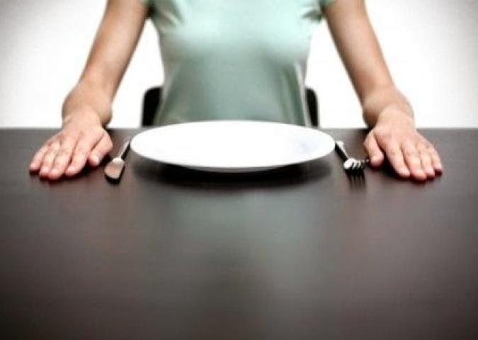 DOTT.SSA DIANA SCATOZZA Specialista in Scienza dell’alimentazione ed Esperta di Starbene, saltare i pasti fa veramente dimagrire?
