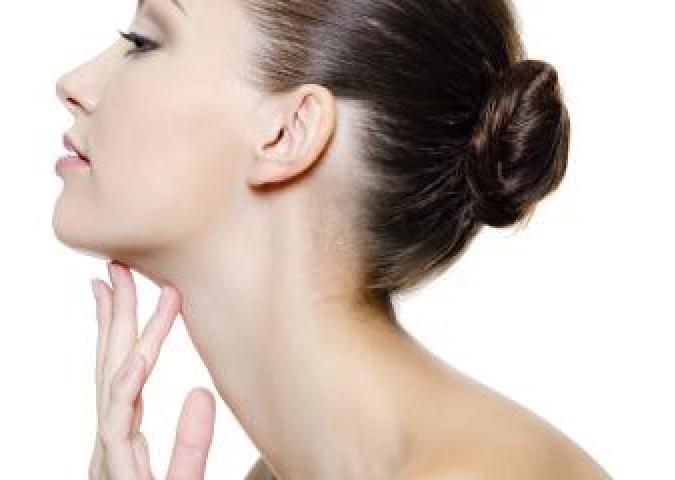 DOTT.SSA BUCCI Dermatologo plastico ed Esperto di Starbene, qual è il segreto per avere un collo più giovane?