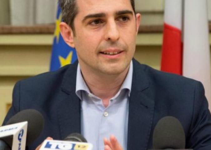 VERONICA GENTILI da Roma, Federico Pizzarotti sospeso dal M5S 