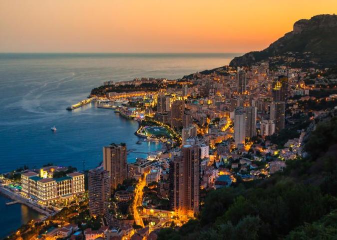 FRANCESCO BARTOLINI  CACCIA Direttore di Tribuna Economica: Principato di Monaco, economia in continua espansione