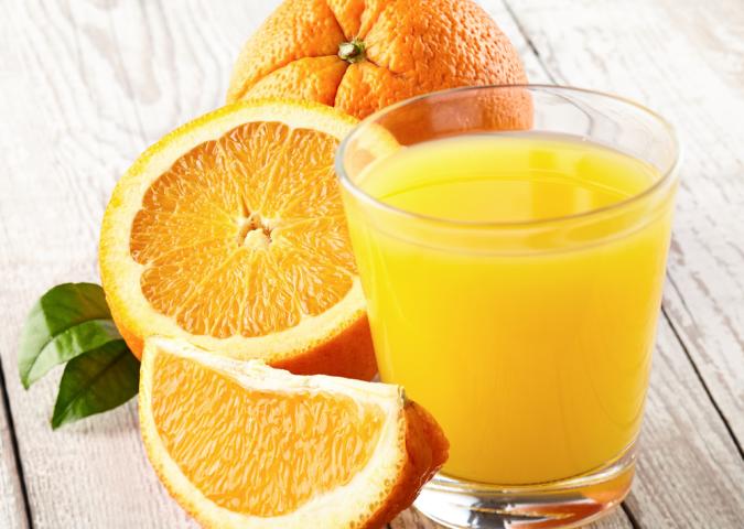 DOTT.SSA DIANA SCATOZZA Specialista in Scienza dell’alimentazione ed Esperta di Starbene, è vero che una spremuta di arancia al giorno leva il medico di torno?