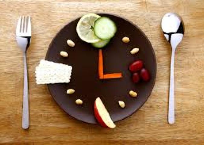 CARLA LERTOLA Medico dietologo ed Esperto di Starbene, come gestire al meglio la pausa pranzo?