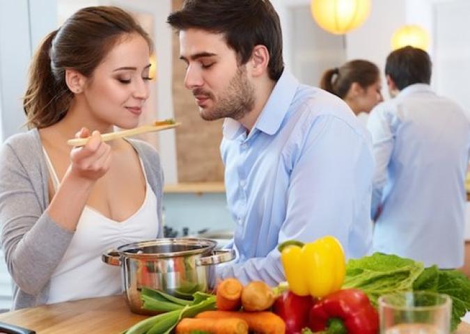 CARLA LERTOLA Medico dietologo ed Esperto di Starbene, lui e lei diversi dal punto di vista nutrizionale
