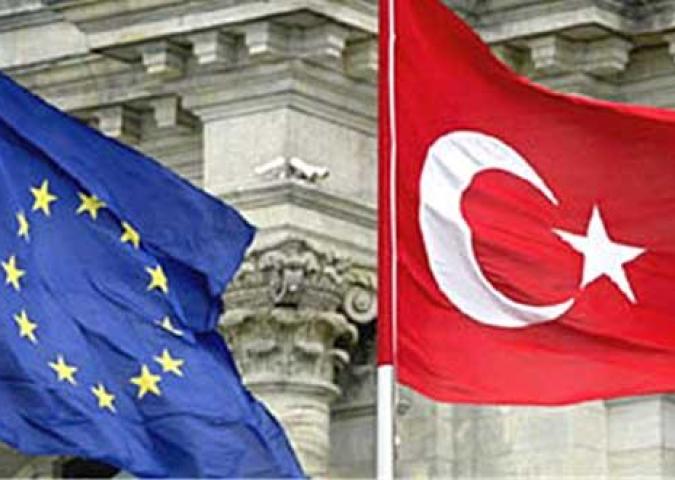 FRANCESCO BARTOLINI CACCIA Direttore di Tribuna Economica, a chi conviene la Turchia in Europa?