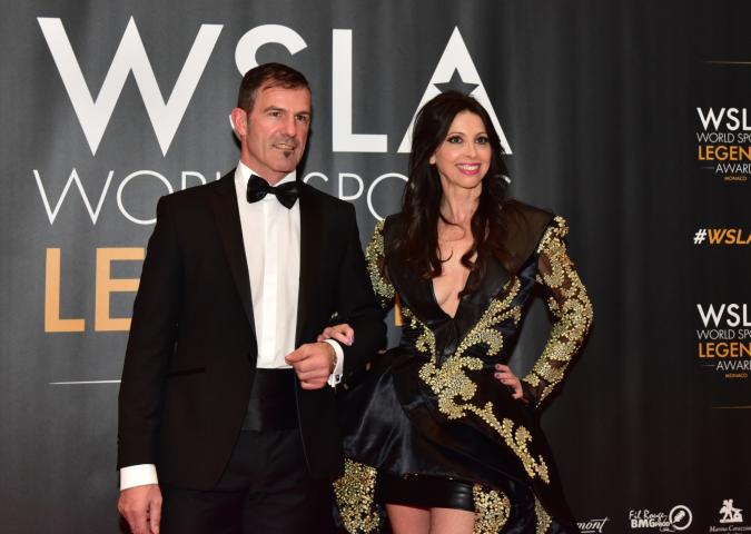 ARMIN ZOEGGELER ex slittini sta al microfono di Boris Mantova per i World Sports Legends Award