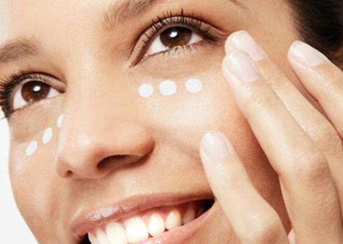 DOTT.SSA BUCCI Dermatologo plastico ed Esperto di Starbene, quali proprietà deve avere una buona crema antirughe ?
