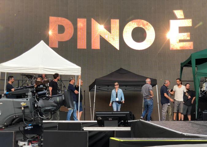 BORIS MANTOVA dal San Paolo di Napoli per "Pino è..."