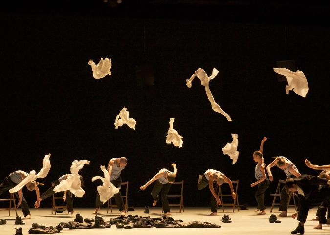 LA GRANDE DANZA AL RAVELLO FESTIVAL: L'ARMONIA SUL PALCO DI VILLA RUFOLO
