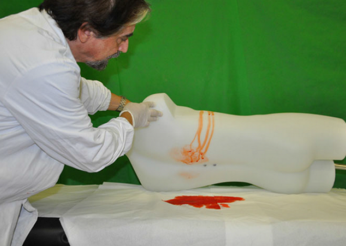 "LE MACCHIE DI SANGUE SONO FALSE": COSì DUE RICERCATORI CONTESTANO LA SINDONE