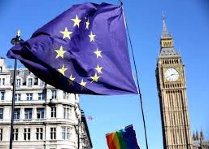 A LONDRA LA MARCIA CONTRO LA BREXIT: CHI VUOLE UN SECONDO REFERENDUM?