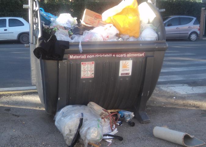 Smaltimento rifiuti urbani: Campania rischia una nuova emergenza?